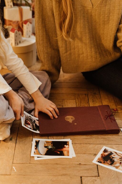 Cómo organizar fotografías familiares y conservar los recuerdos