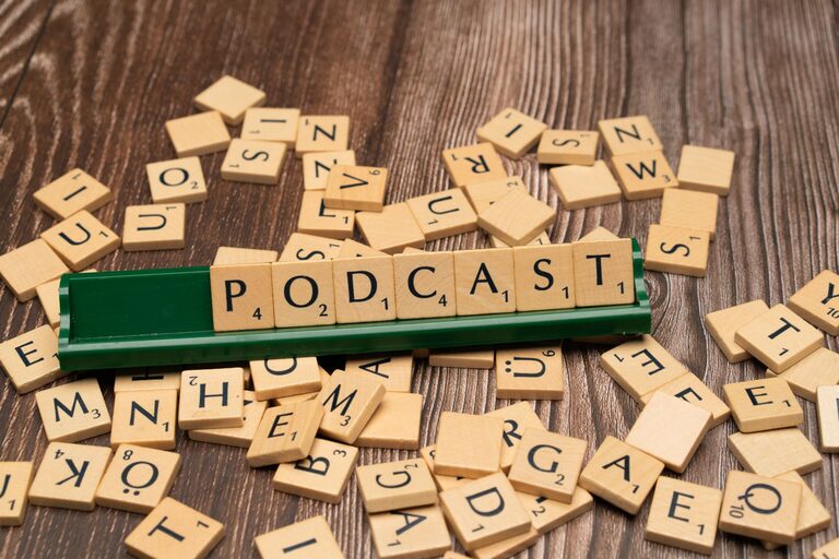 Los mejores podcasts en español para aprender y entretenerse